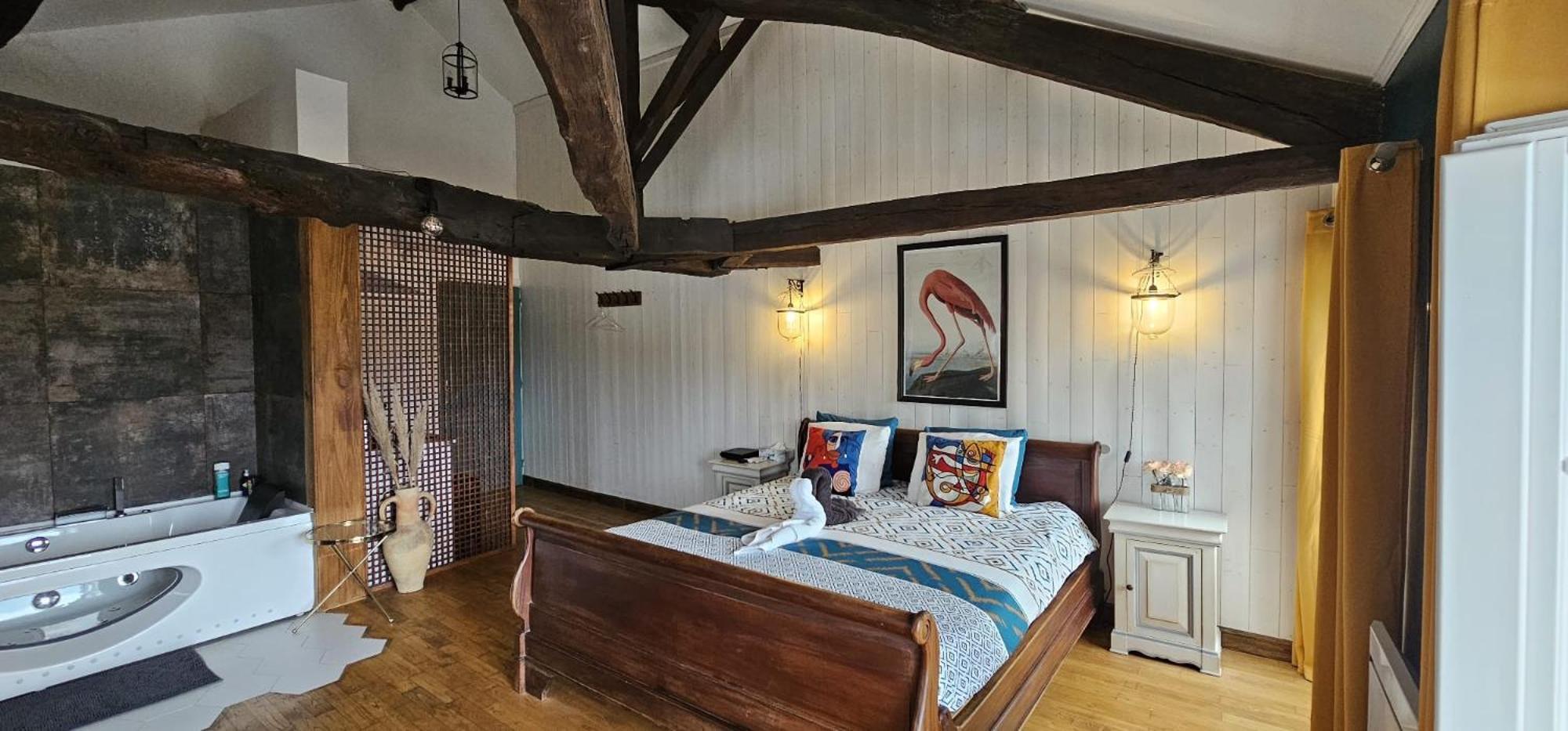 Suite Penthouse Romantique, Confolens, Charente Ngoại thất bức ảnh
